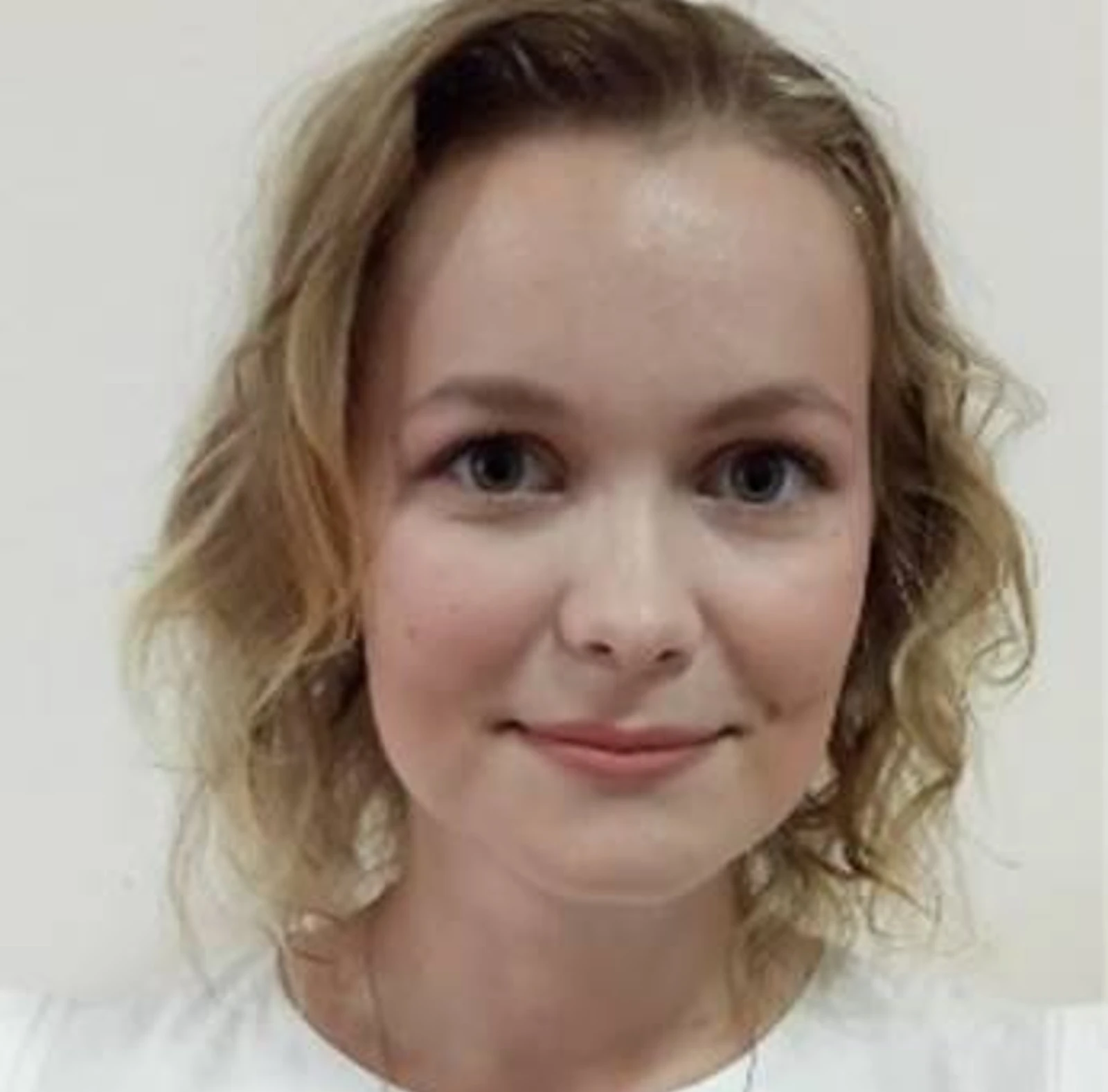 Young Researcher - Diana Galiakhmetova - Aston Institute of Photonic Technologies
